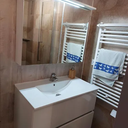 Independent Apartment *